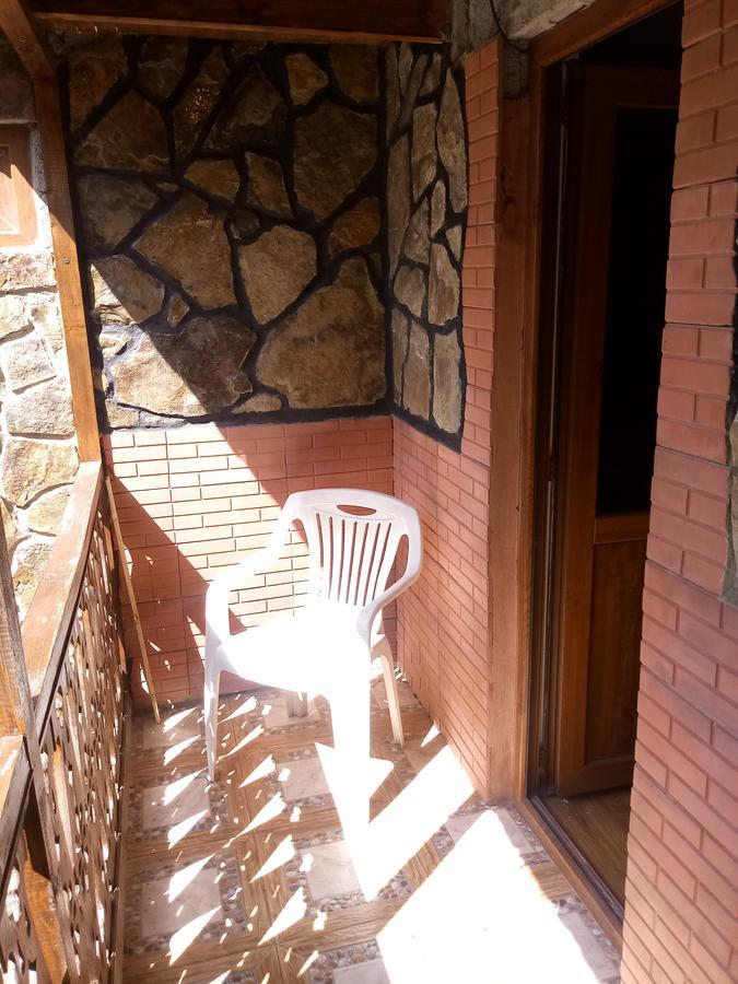 Tamar Guest House Gori Esterno foto